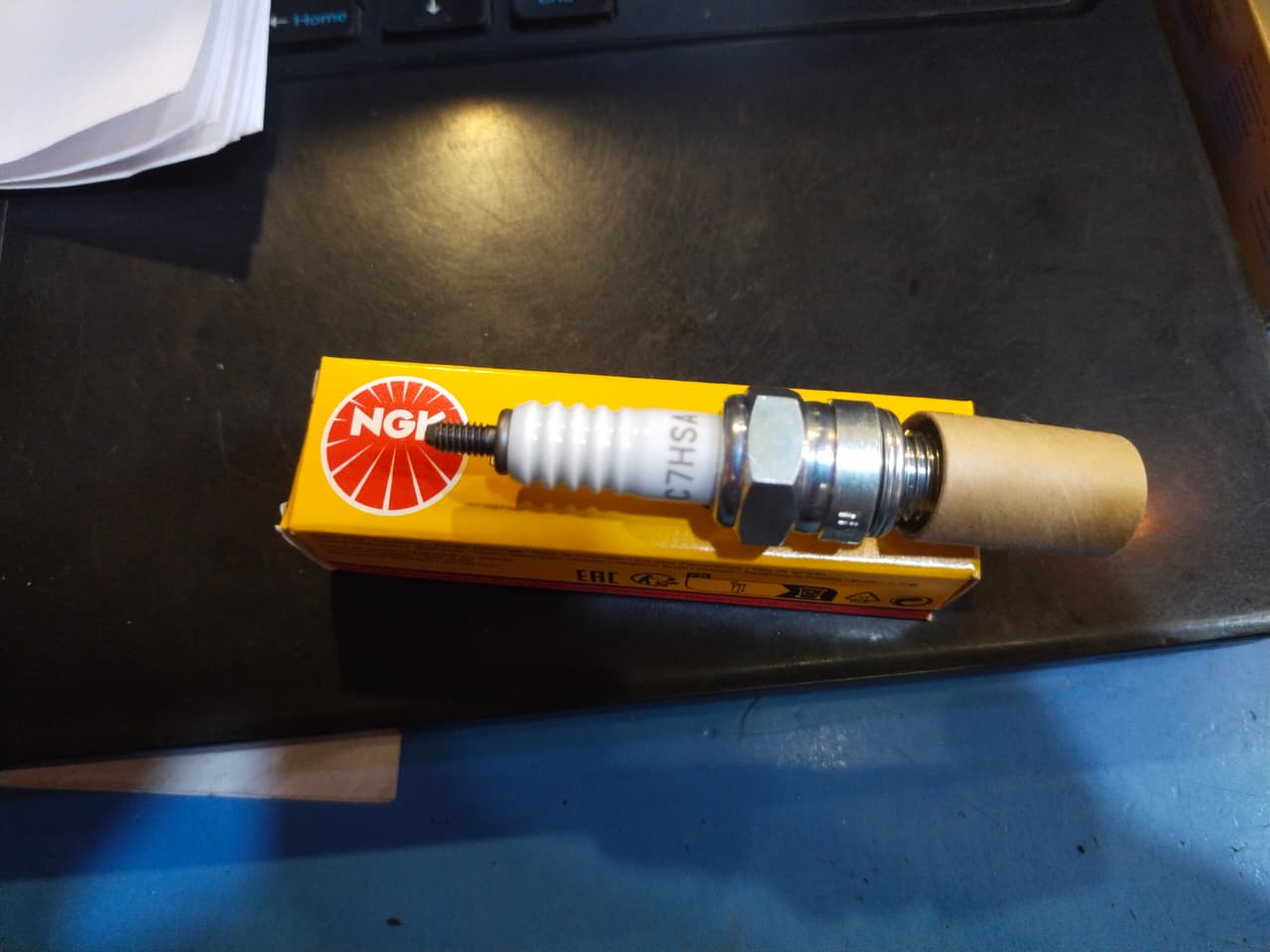 SPARK PLUG NGK CD70 C7HSA ORIGINAL JAPAN